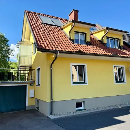 Haus Am Fluss Appartamento